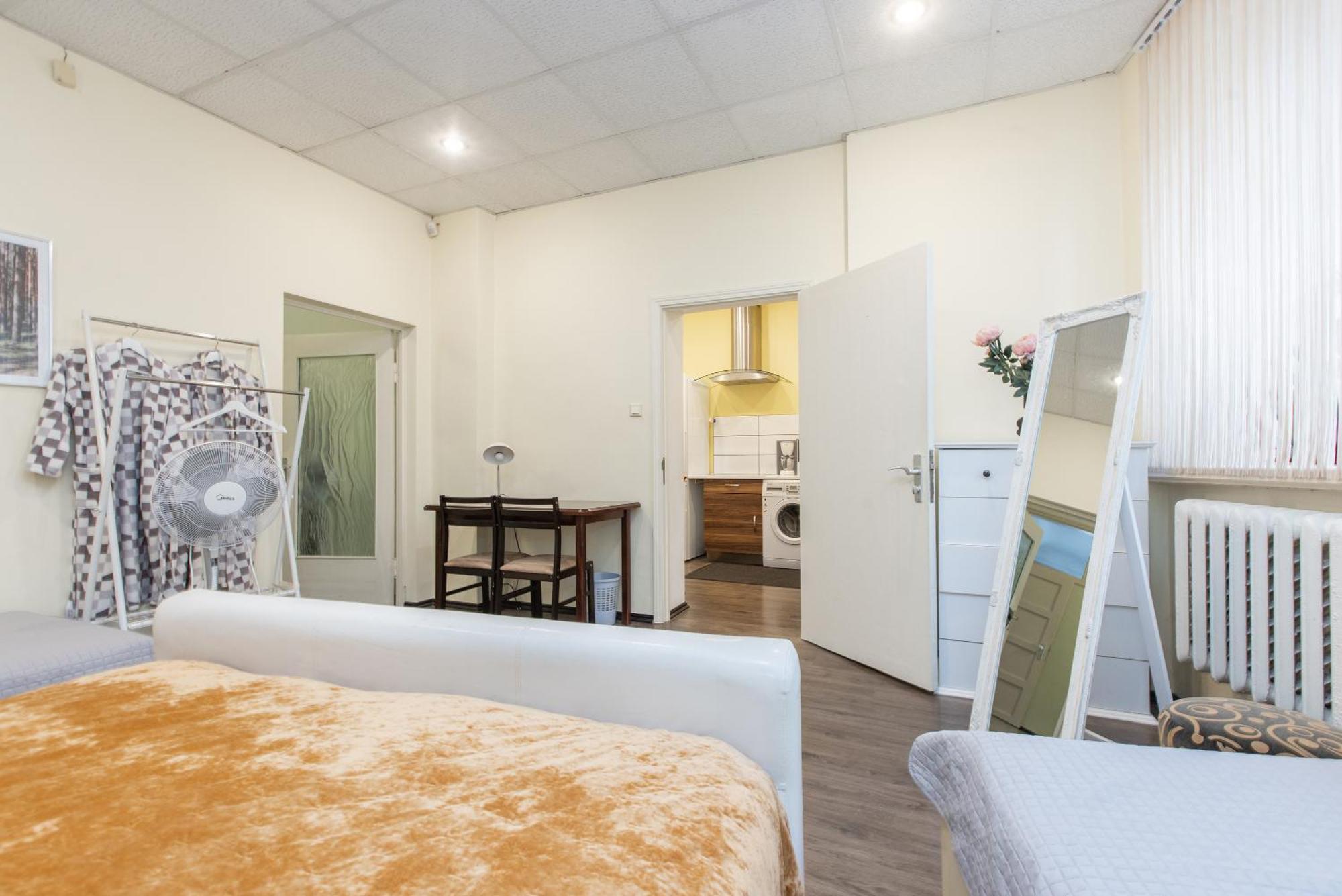 Large Vacation Apartments In The Old Town Рига Екстериор снимка